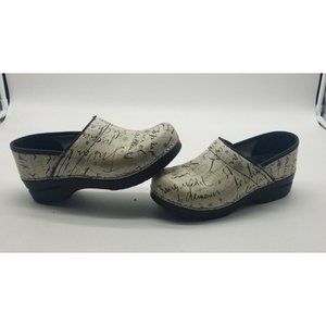 Dansko Nursing Clogs White Cursive Writing Design Women's EU 37